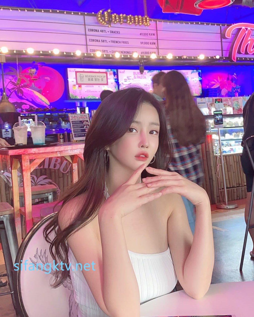 【2023-08-22】softy boobs.. taste me with your tongue.m4v